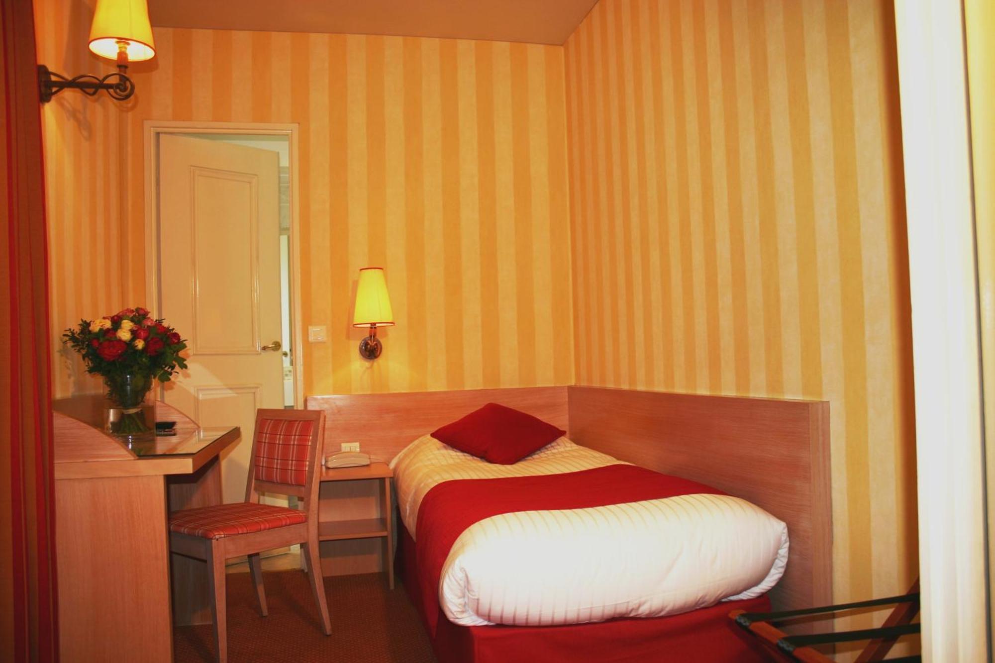Hotel Delambre Párizs Kültér fotó